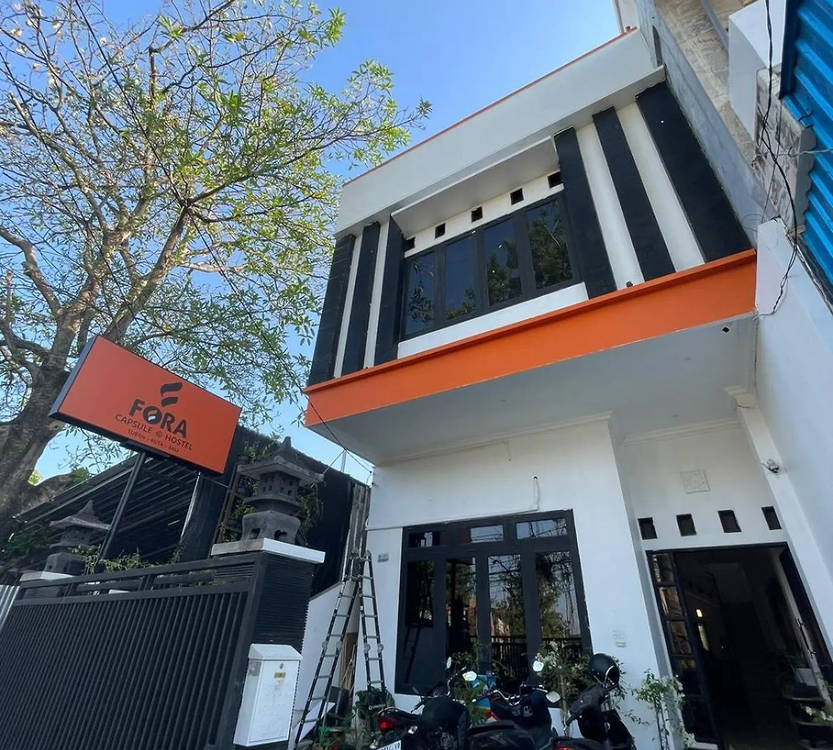 Fora Capsule Hostel Tuban Kuta Lombok